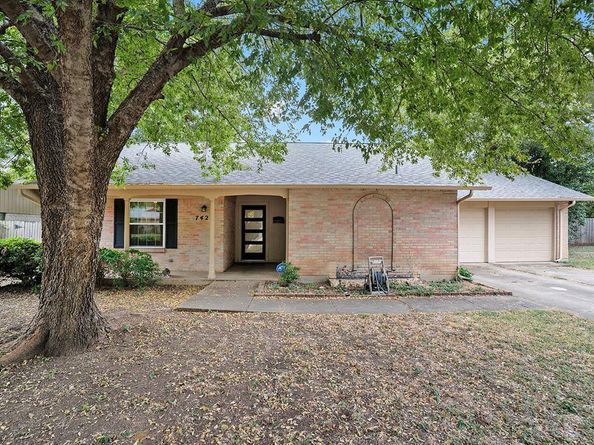 7428  Overhill Road , Fort Worth Texas 76116