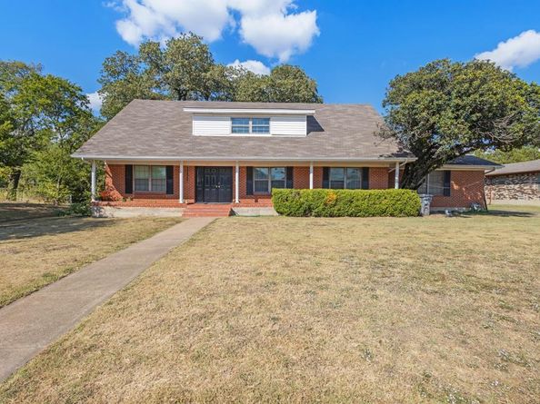 6903  Woodhill Road , Dallas Texas 75217
