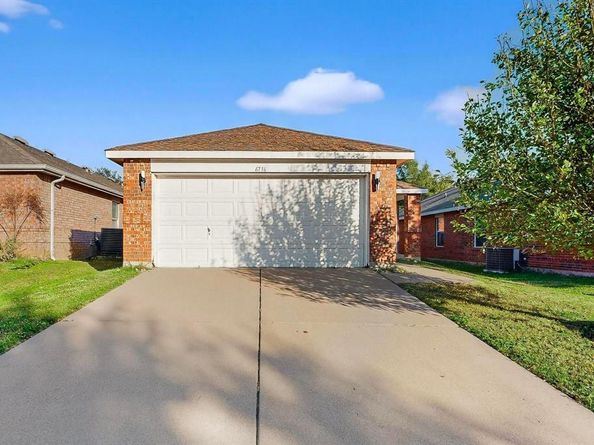 6716  Waterhill Lane , Fort Worth Texas 76179