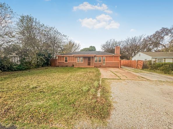 3811  Criswell Street , Lancaster Texas 75134