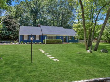 14 Hawks Nest Road