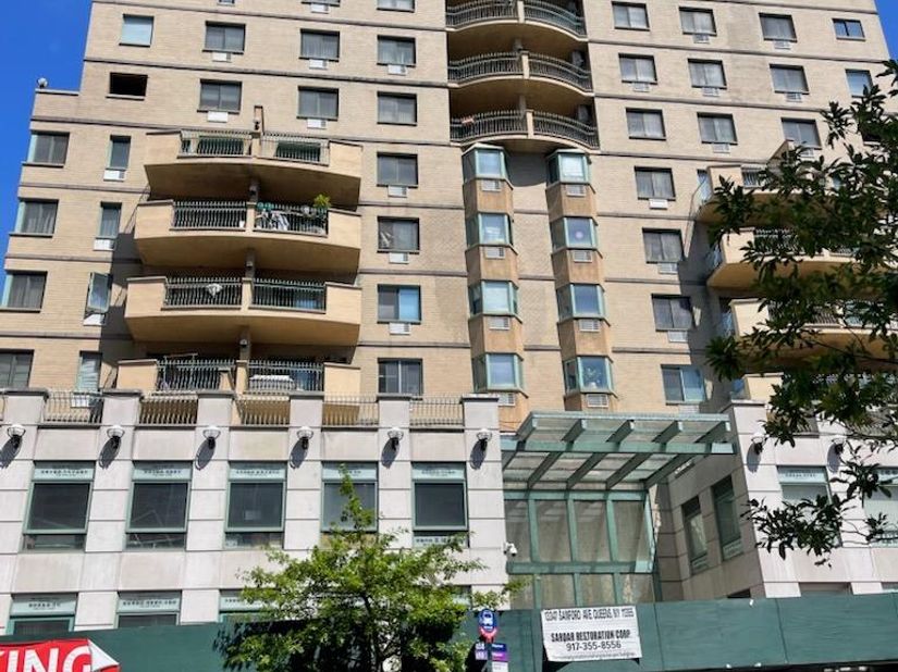 133-47 Sanford Avenue 11A, Flushing NY 11355