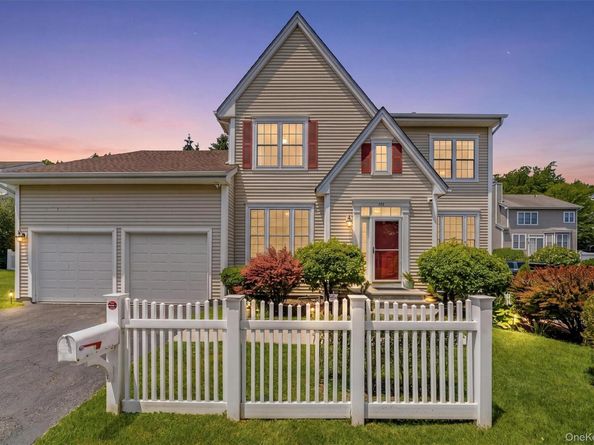 151 Classic Court, White Plains NY 10603