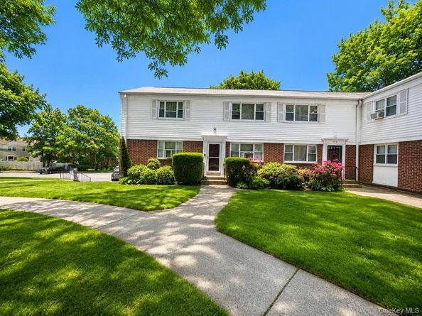 15-14 212 Street 215, Bayside NY 11360