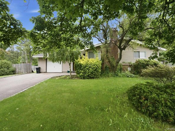 1020 Commack Road, Dix Hills NY 11746