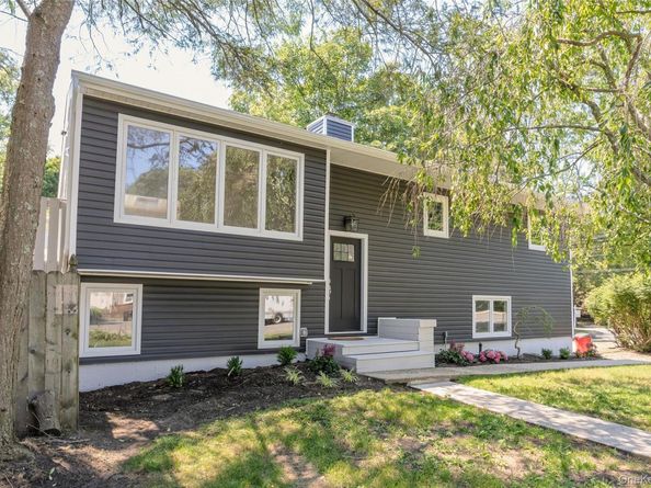 34 John Street N, Shoreham NY 11786