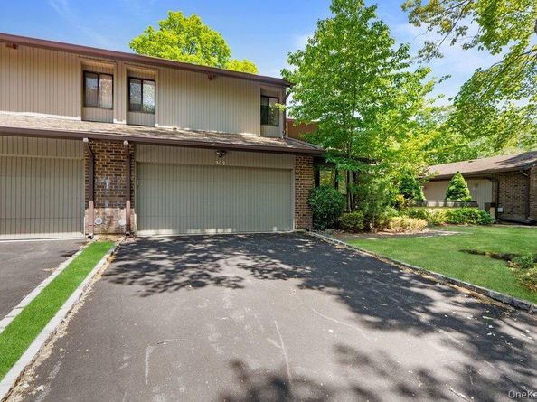 302 Vista Drive, Jericho NY 11753