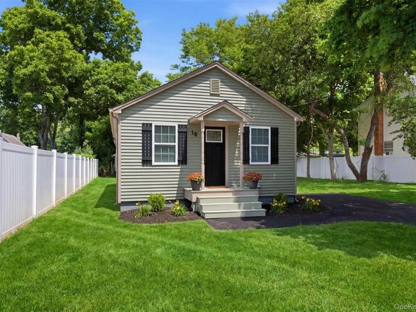 19 Lacrosse Road, Mastic Beach NY 11951