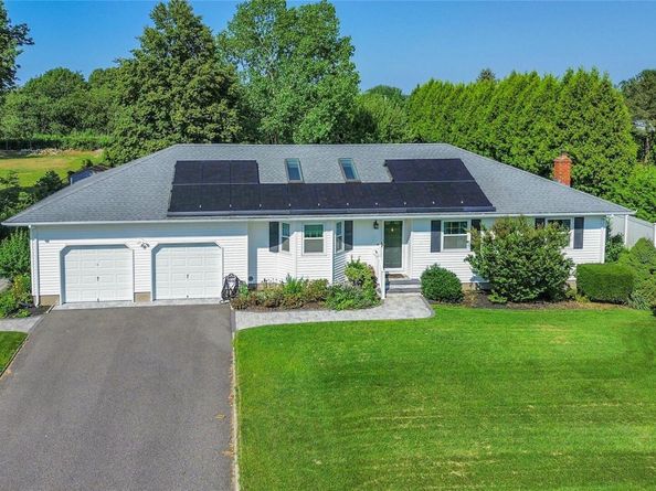 124 Donna Drive, Baiting Hollow NY 11933