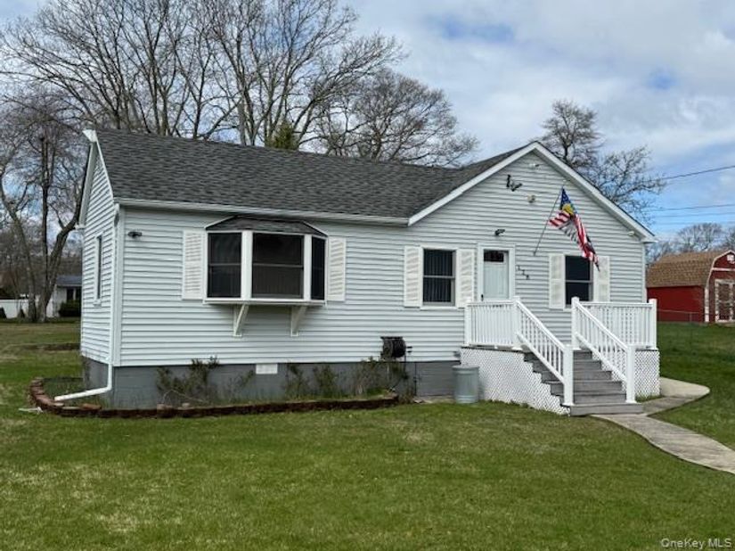 128 Maywood Drive, Mastic Beach NY 11951