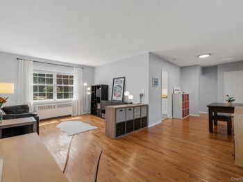 2 Fieldstone Drive
