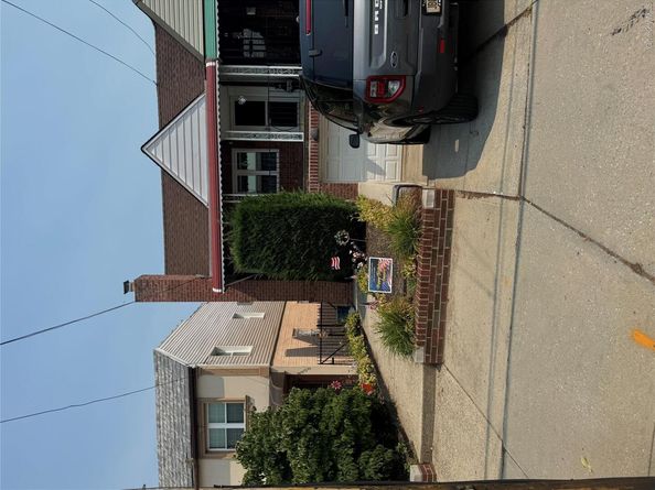 8607 77th Avenue, Ridgewood NY 11385