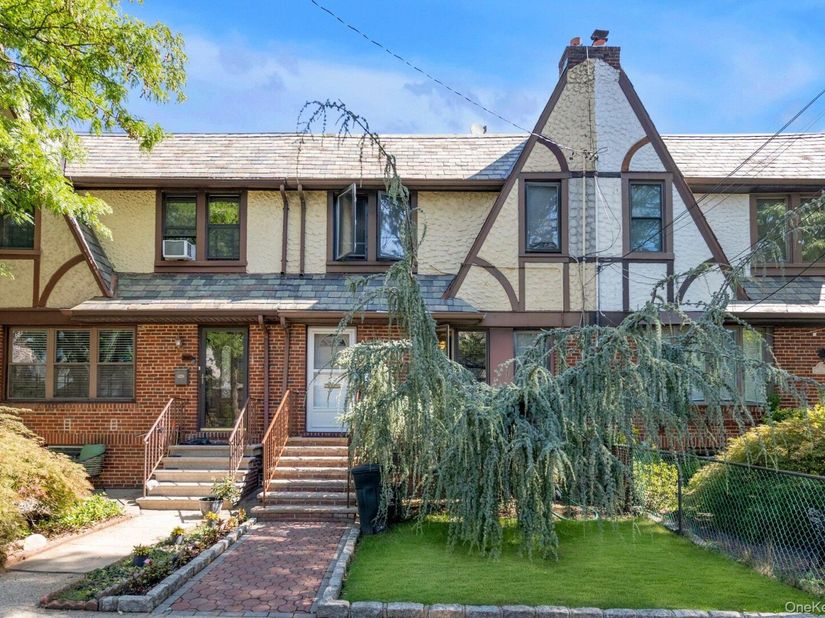 1830 Narragansett Avenue, Bronx NY 10461
