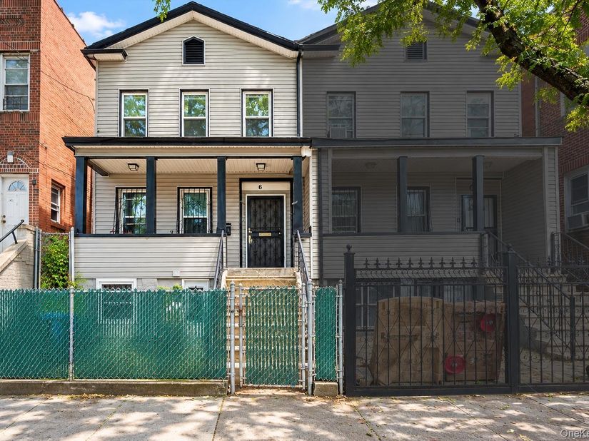 681 E 240th Street, Bronx NY 10470