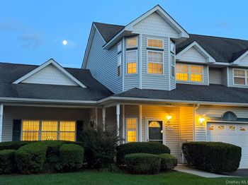 3704 Amen Corner