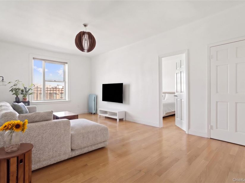 45-08 40th C44, Sunnyside NY 11104