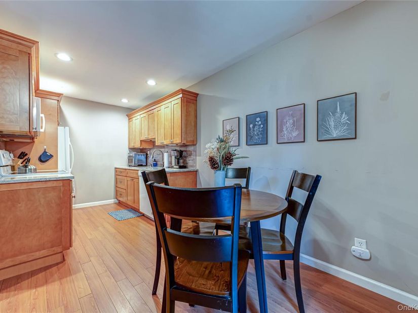 85 Richmond Boulevard 1A, Ronkonkoma NY 11779