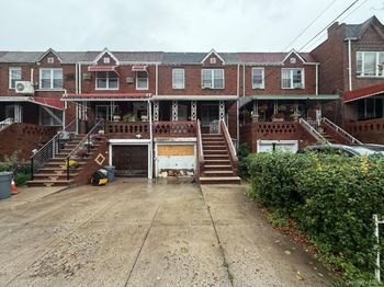 826 E 51st Street