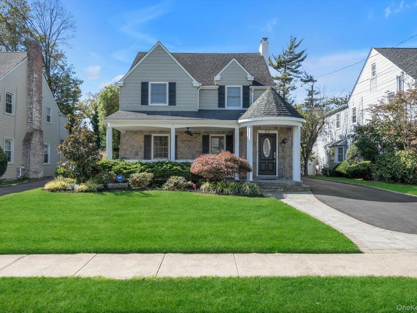 53 Murdock Road, Lynbrook NY 11563