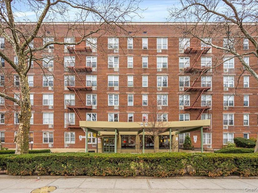 59-30 108th Street 5G, Corona NY 11368