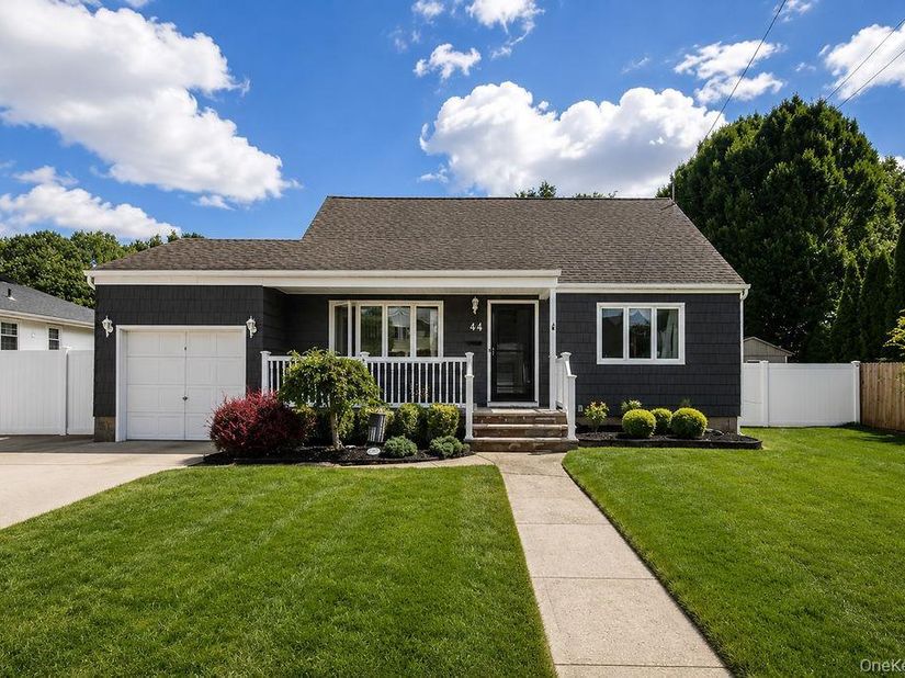 44 Sunset Avenue, Farmingdale NY 11735