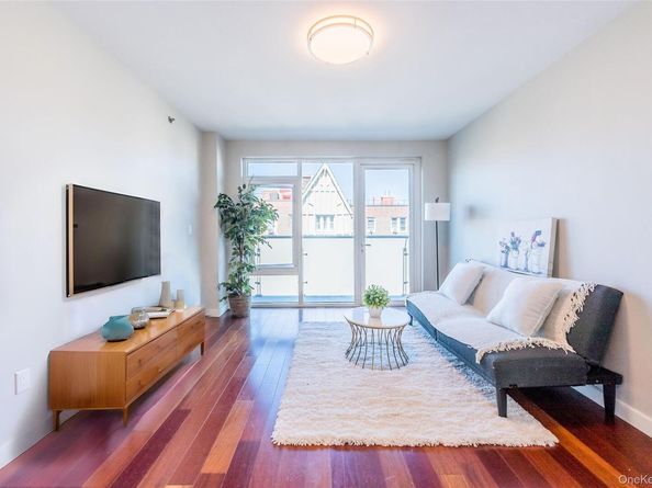 14238 37th Avenue 6H, Flushing NY 11354