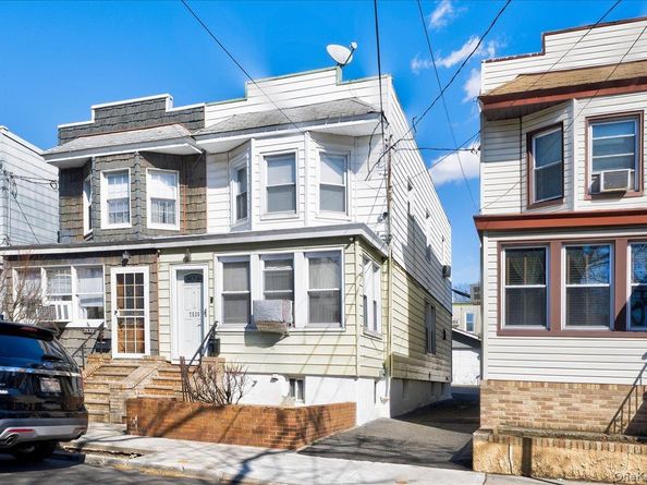 7535 60th Place, Glendale NY 11385