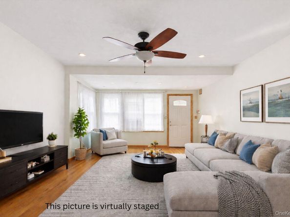 7535 60th Place, Glendale NY 11385