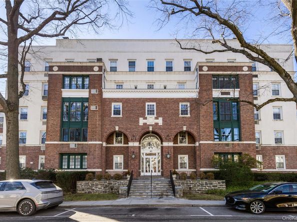 10 Brooklands 5F, Bronxville NY 10708