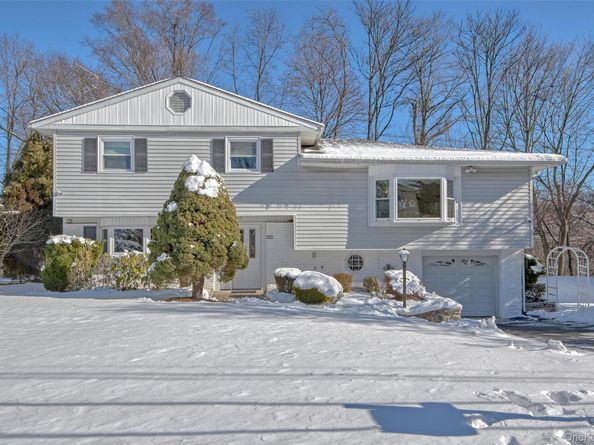 107 Parkview Road, Elmsford NY 10523