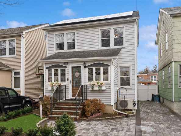 8783 254th Street, Bellerose NY 11426