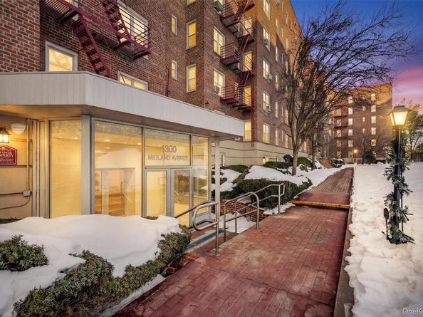 1300 Midland Avenue A50, Yonkers NY 10704