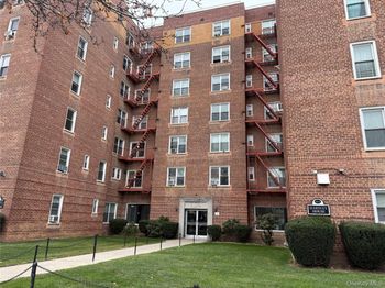 30-11 Parsons Boulevard