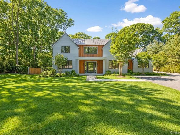 8 Ashwood Court, Southampton NY 11968