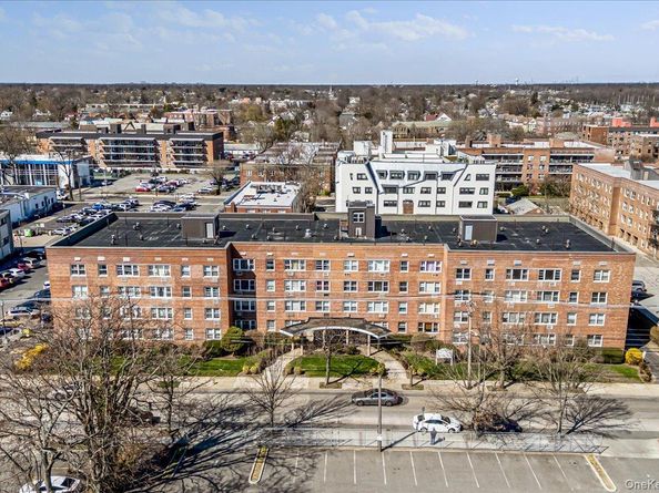 100 S. Ocean Avenue 2B, Freeport NY 11520