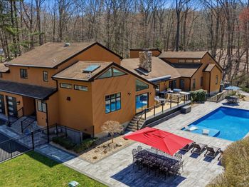 9 Watercrest Court