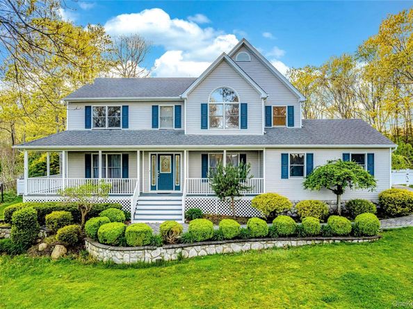 212 Fairway Drive, Wading River NY 11792