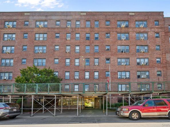 14350 Hoover Avenue 505, Briarwood NY 11435