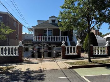 2224 Lafayette Avenue