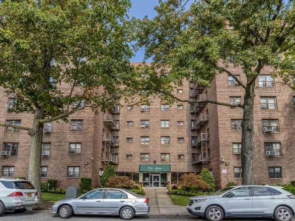 204-15 Foothill Avenue B77, Hollis NY 11423