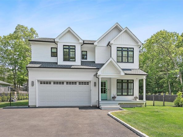 55 Squires Avenue, East Quogue NY 11942