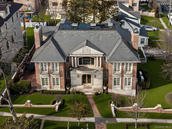 Undisclosed Address #966166, Jamaica NY 11432