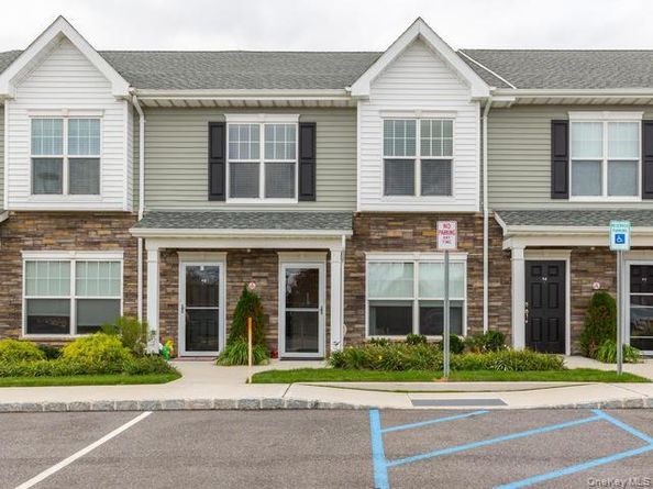 11 Hunter Drive, Central Islip NY 11722