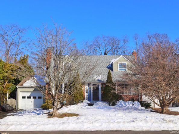 14 Willets Drive, Syosset NY 11791