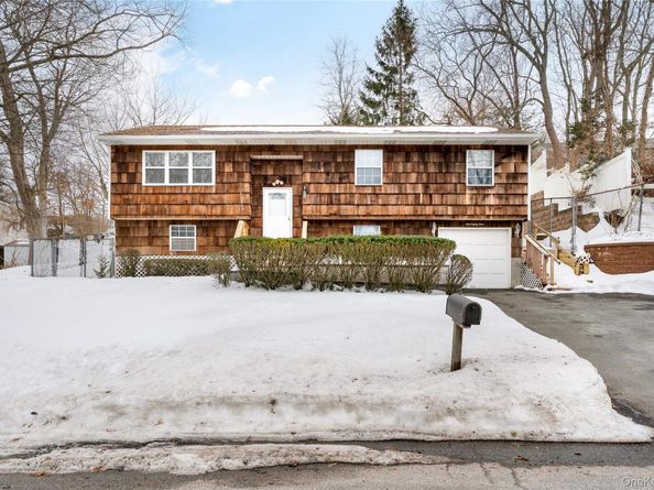 189 Broadway, Rocky Point NY 11778