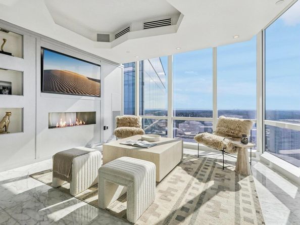 5 Renaissance Square PH41 Ent. Floor, White Plains NY 10601