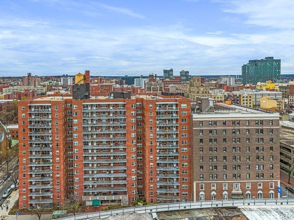 89-15 Parsons Boulevard 11D, Jamaica NY 11432