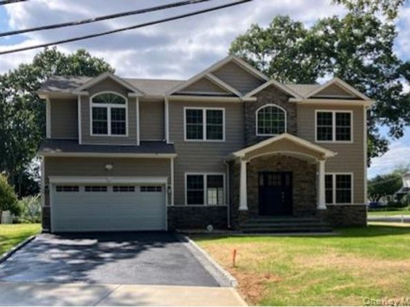 110B Louis Street, Massapequa NY 11758