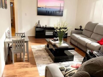 8548 Little Neck Parkway