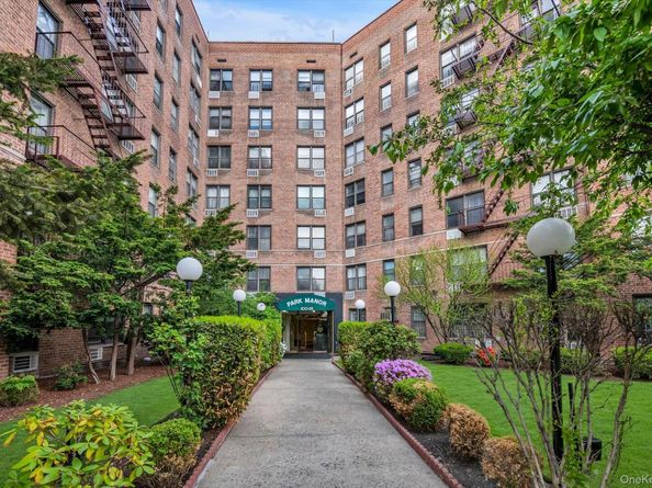 100-25 Queens Boulevard 6E, Forest Hills NY 11375
